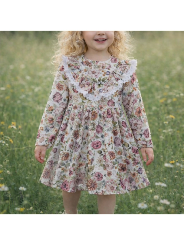 Sukienka z koronkowa falbanką Sukienka z koronkowa falbanką